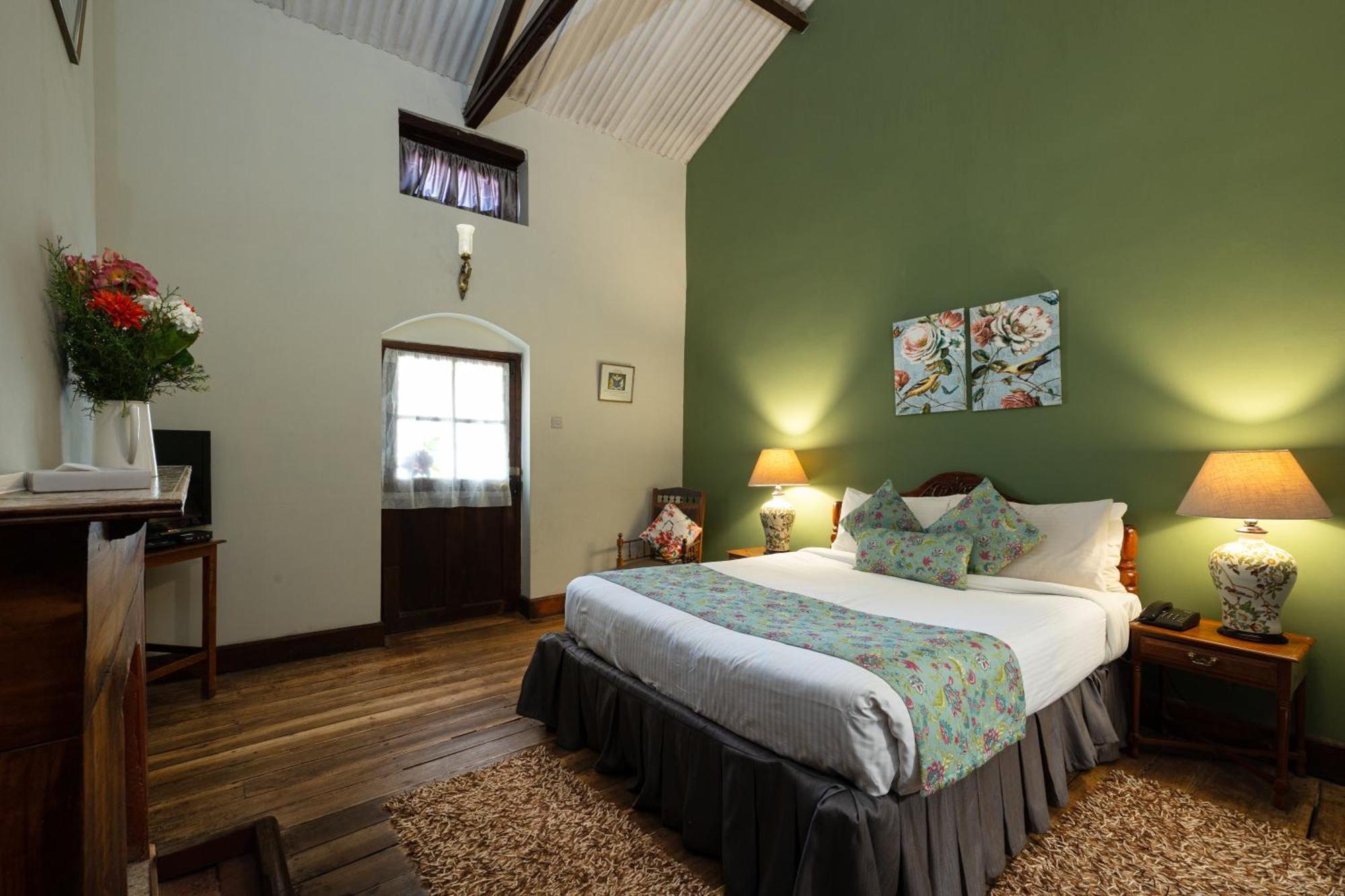 Hotel King'S Cliff à Ooty Extérieur photo